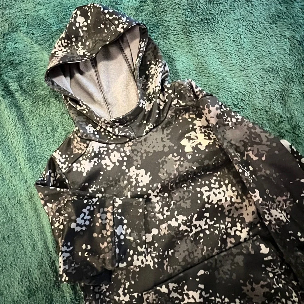 Kids Under Armour Small Grey Hoodie Digital Camo Polyester Pullover Logo